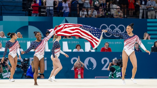 Womens gymnastics individual all-around updates: Simone Biles leads heading into last rotation